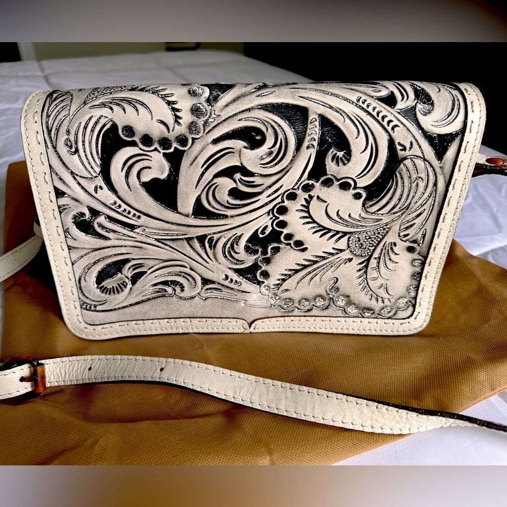 Patricia Nash crossbody handbag